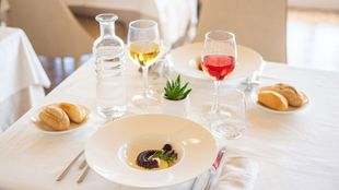 Cena servita
